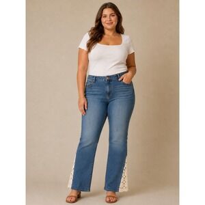 Upcycled OOAK Boho Womens Flare Jeans Crochet Lace Inset bell bottom Sz 21